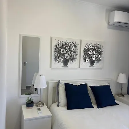 Magna Oura Apartment